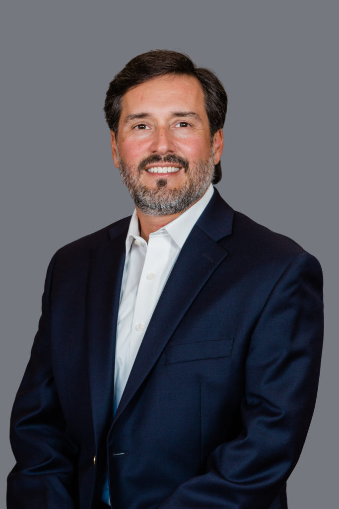 Mario Decunto LMHC Spanish-speaking mental health counselor in Jacksonville Florida at D'Arienzo Psychology